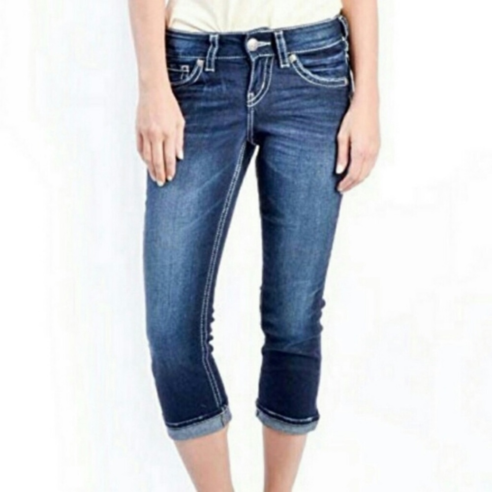 Silver Suki Capri Sequin Embroidered S Pocket Ankle Cropped Capri Designer Jeans